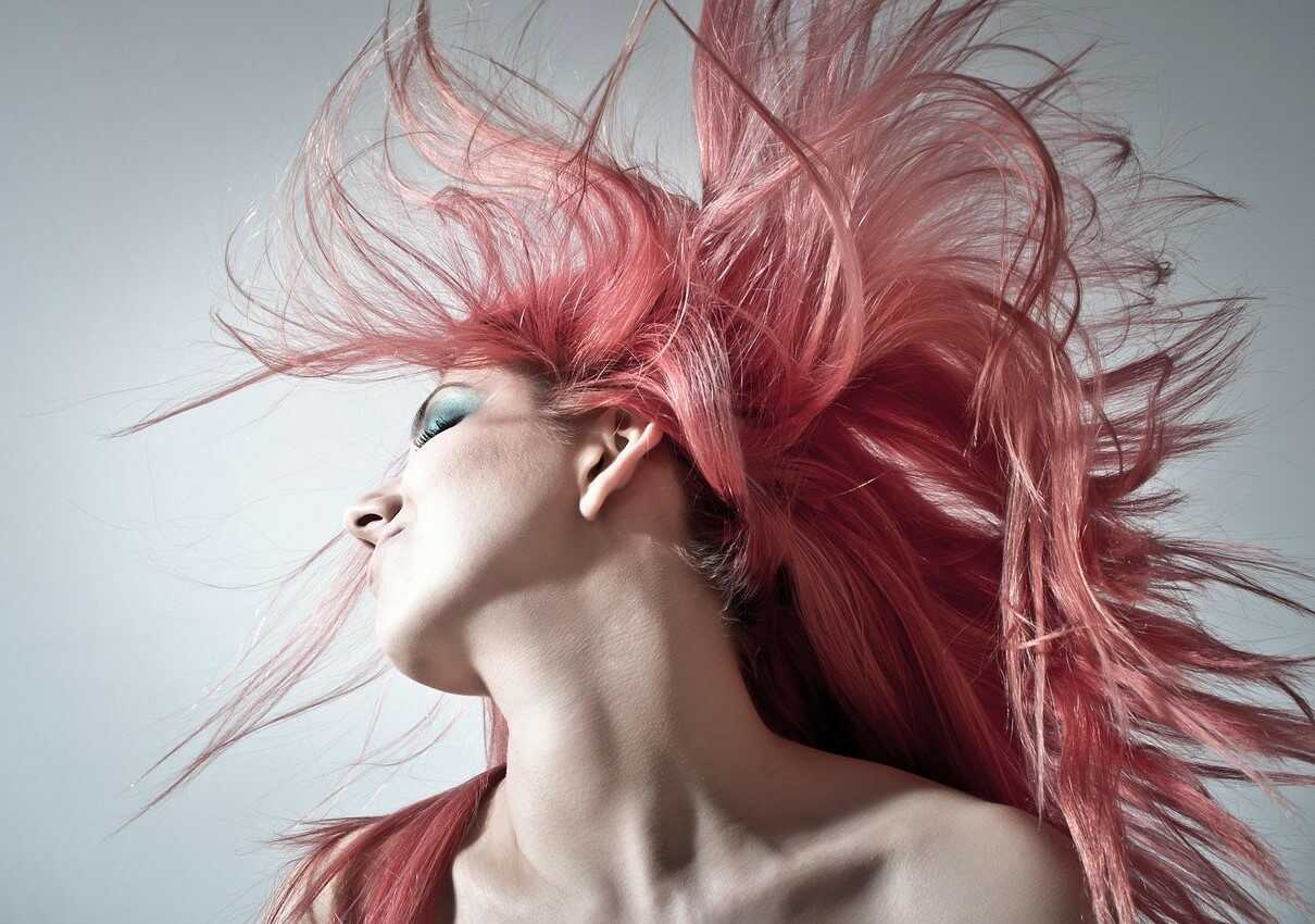 sennik farbować włosy