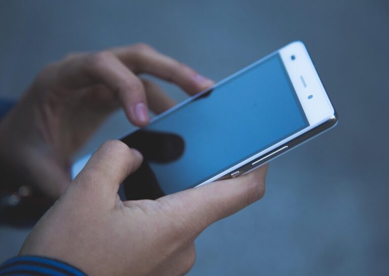 sennik telefon komórkowy