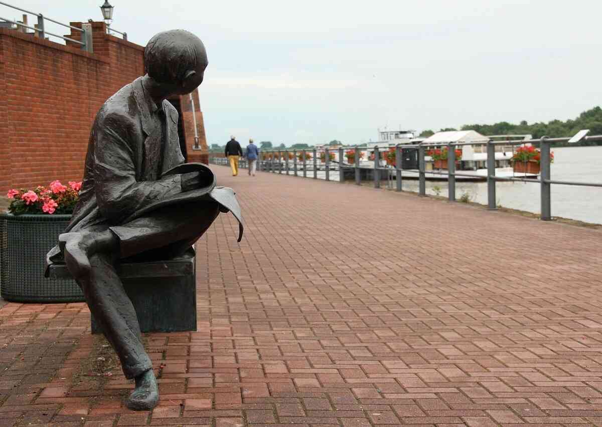 sennik szukać kogoś